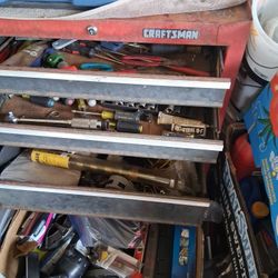 Craftsmen tools box with tools