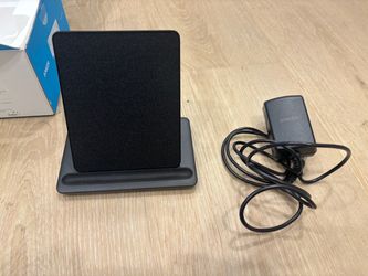 Anker Wireless Charging Stand with Power Adapter