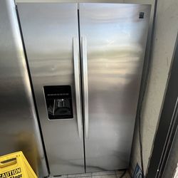Refrigerator Kenmore 36”