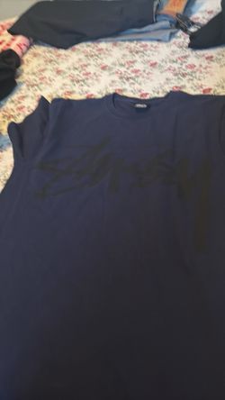 T shirt size small