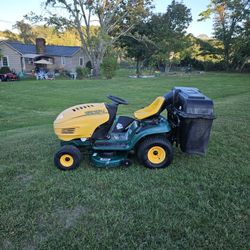 Yardman By MTD Lawn Tractor With Bagger System 