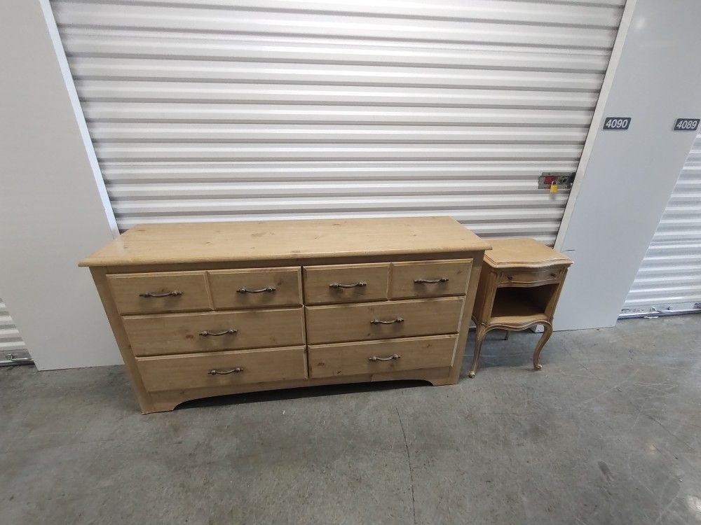 Dresser, Free Delivery 👍