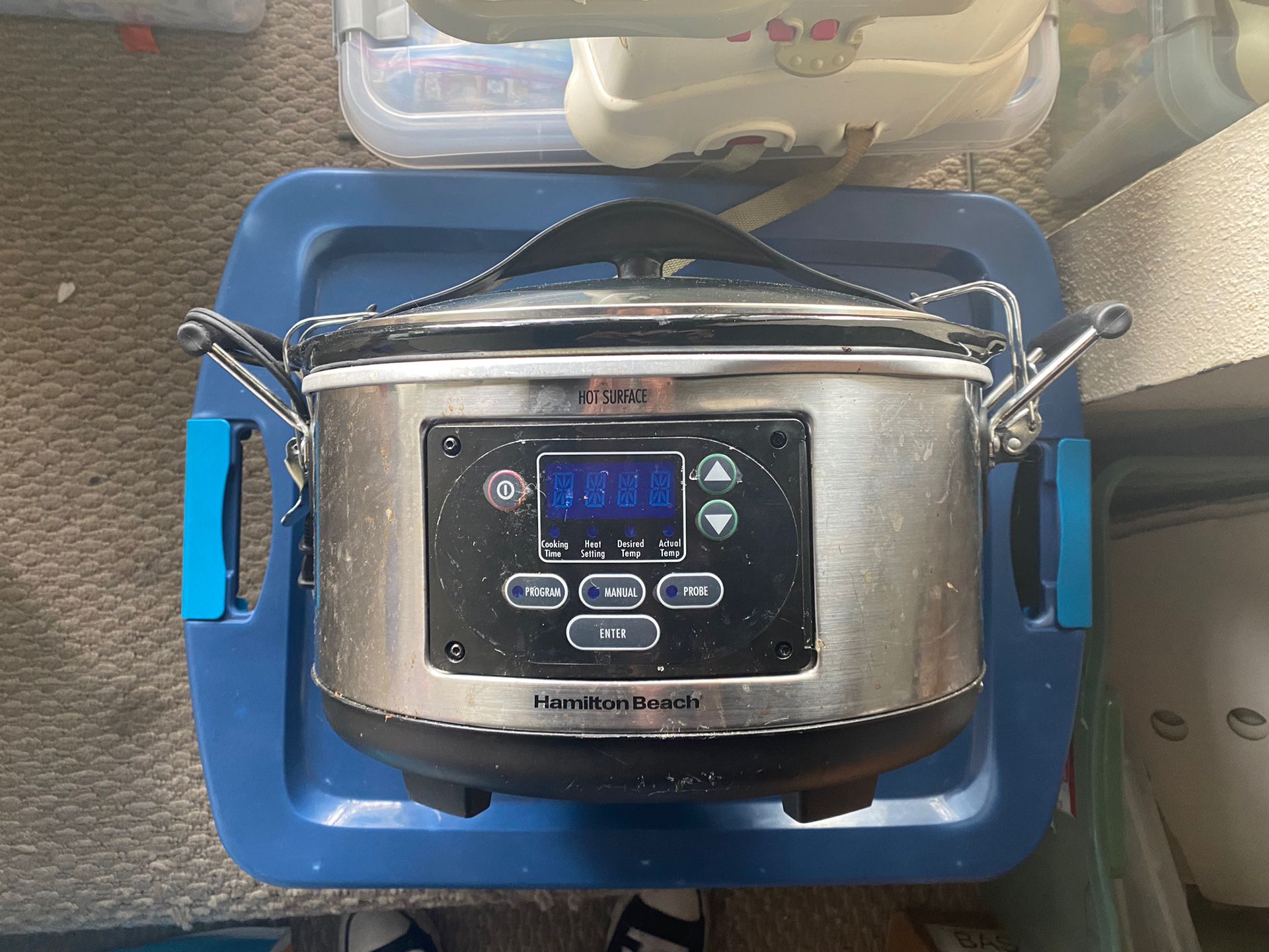 Hamilton Beach Portable 6-Quart Set & Forget Digital Programmable Slow  Cooker with Lid Lock, Temperature Probe, Stainless Steel for Sale in  Downers Grove, IL - OfferUp