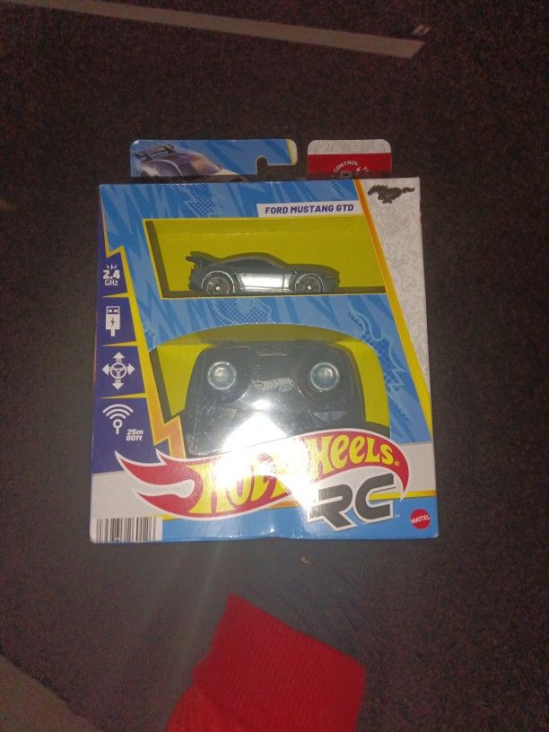 HOTwhells Rc Car Brand New 15$