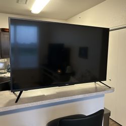 50” 4K Toshiba Smart TV