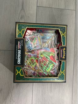 Pokemon vmax dragons premium collection