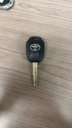 OEM Toyota Transponder Key Remote Fob - HYQ12BDP / Denso 12BDP
