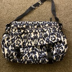 Vintage Lululemon urban yogini Ikat messenger bag