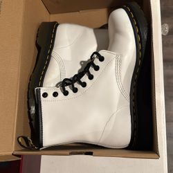 Women’s Doc Martins