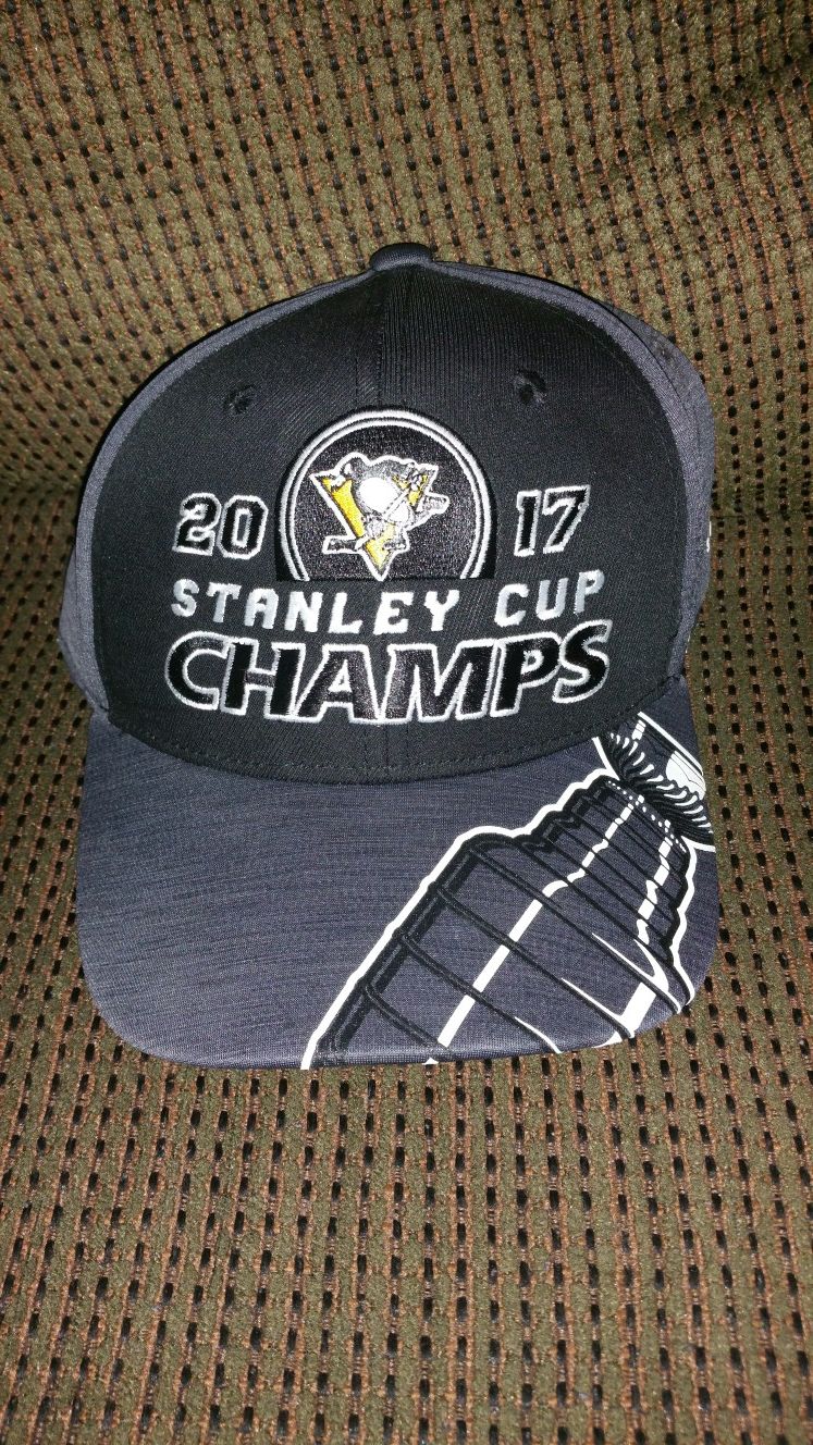 Pittsburgh Penguins brand new locker room hat