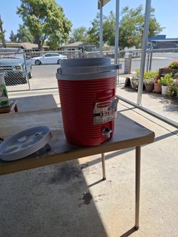 bote para el agua