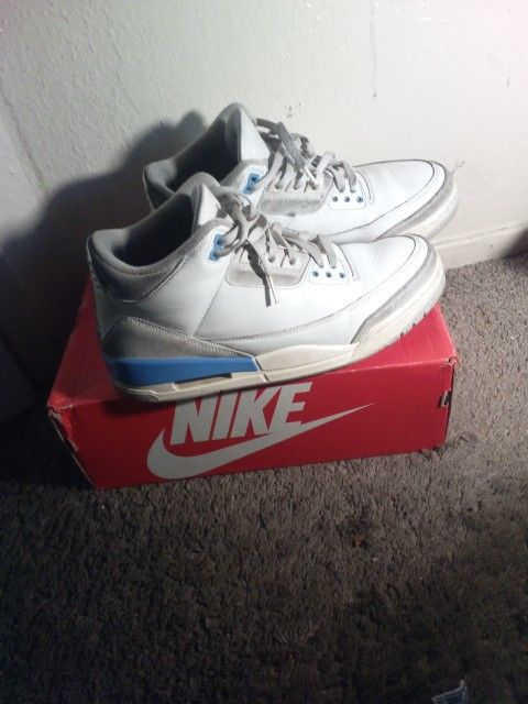 Jordan 3 blue Retro
