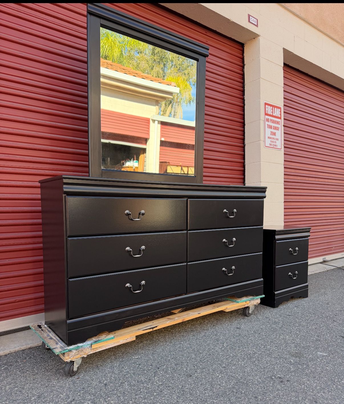 Beautifull Black Design