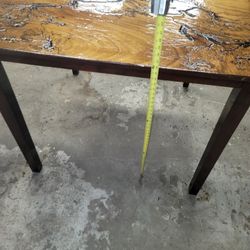 MCKENZIES FAT CHAIRS DINNING TABLE