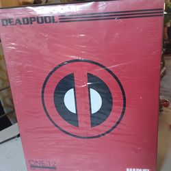 Mezco Deadpool