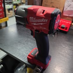 Milwaukee
M18 FUEL Gen-2 18V Lithium-Ion Brushless Cordless Mid Torque 1/2 in. Impact Wrench w/Friction Ring (Tool-Only)