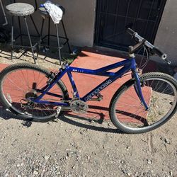 M500 Cannondale Mountain Bike 