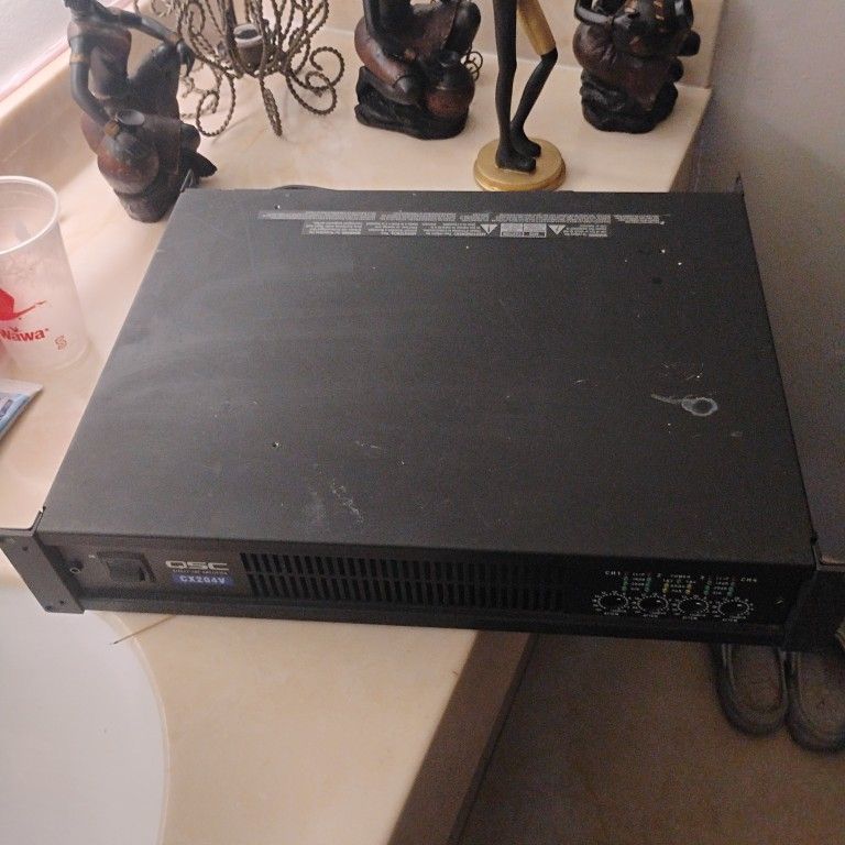 " Qsc 4 Channel Amplifier 200 Watts Per Channel 70 V"