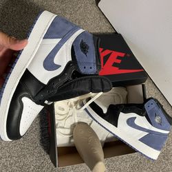 Blue Moon Jordan 1 Size 7y