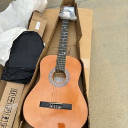 Professional Classical Guitar for age 12+ 3/4 Light Used