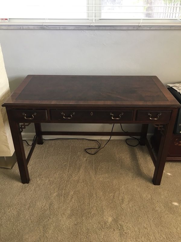 Vintage Drexel Heritage Desk For In Palm Beach Gardens Fl Vintage Drexel Heritage Desk For In Palm Beach Gardens Fl Offerup