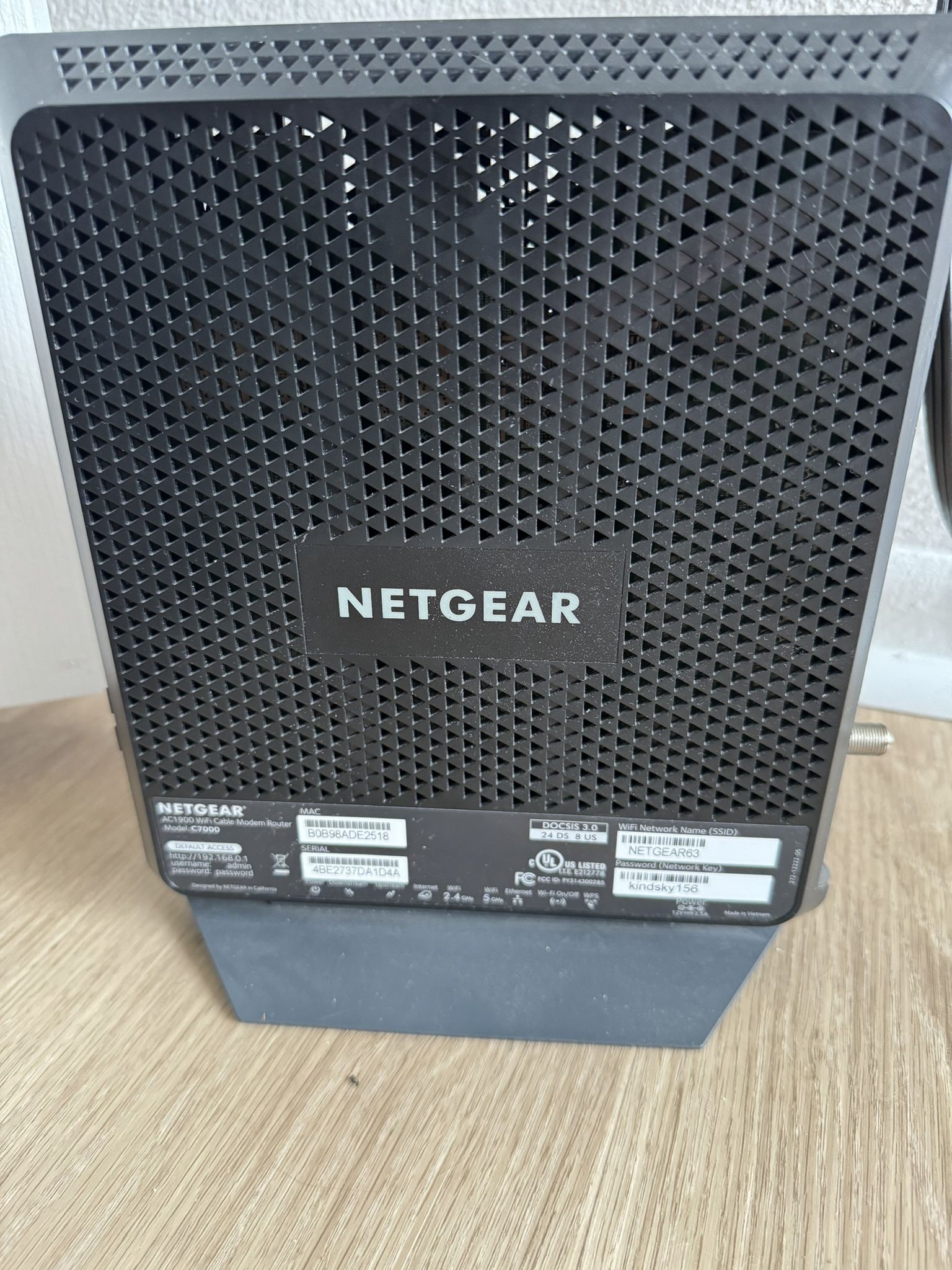 Netgear C7000 Nighthawk V1 Modem Router Combo