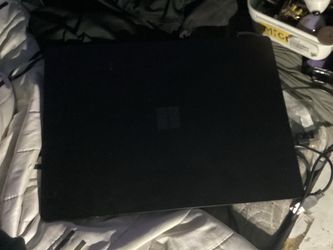 Microsoft surface laptop 5