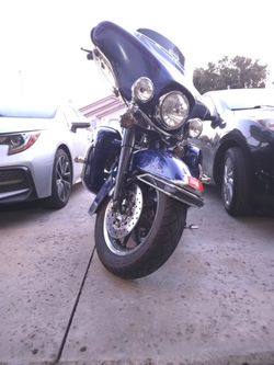 06 ultra classic Harley Davidson w/ screaming eagle  tune  ,exhaust