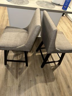 Rotating Bar Stools