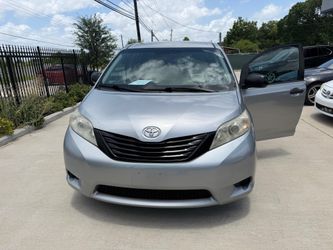 2012 Toyota Sienna