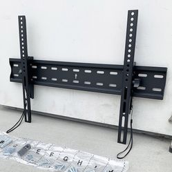 (New in box) $15 Tilt TV Wall Mount Bracket for 37-75” TVs, Max Weight 110 Lbs, VESA 600x400mm 