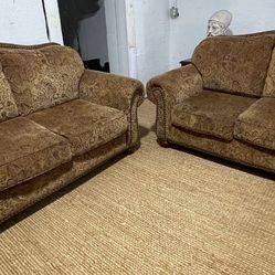 Set Of Loveseats & Ottoman 