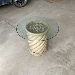 End Table / Glass Top