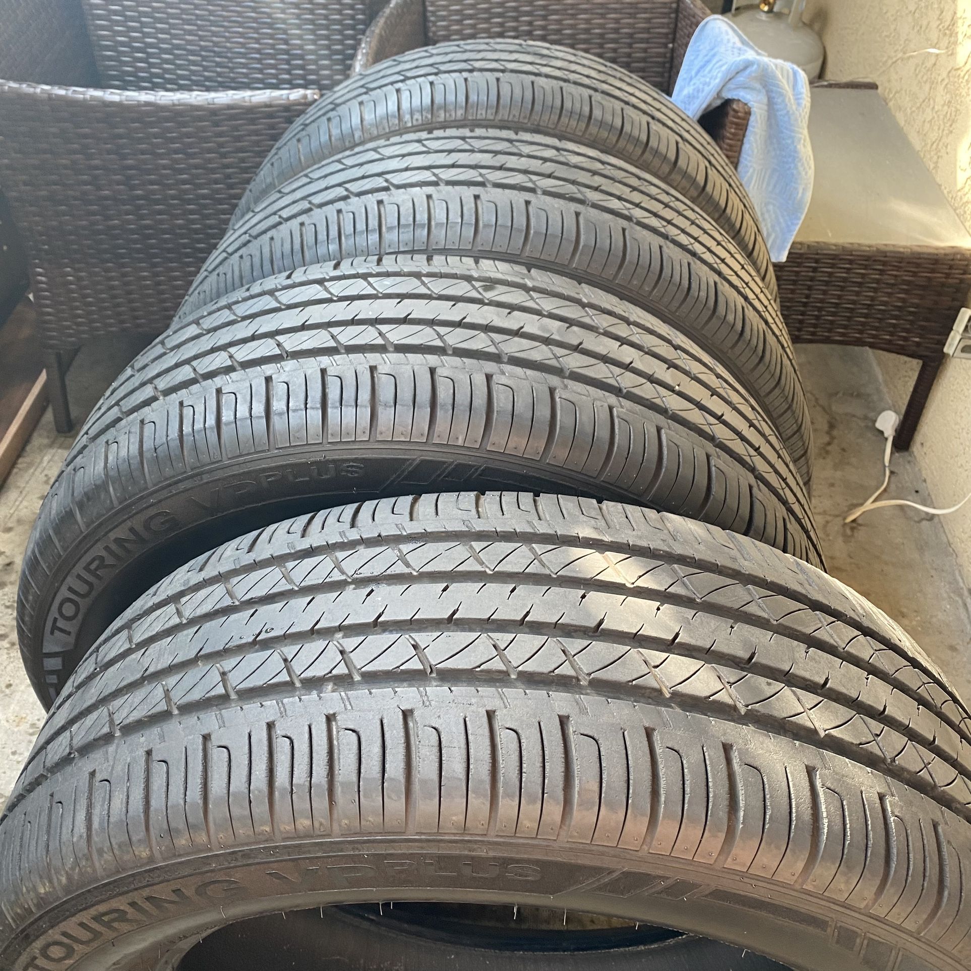 245 60 18 245/60R18 Tires