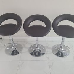 3 Bar Stools 