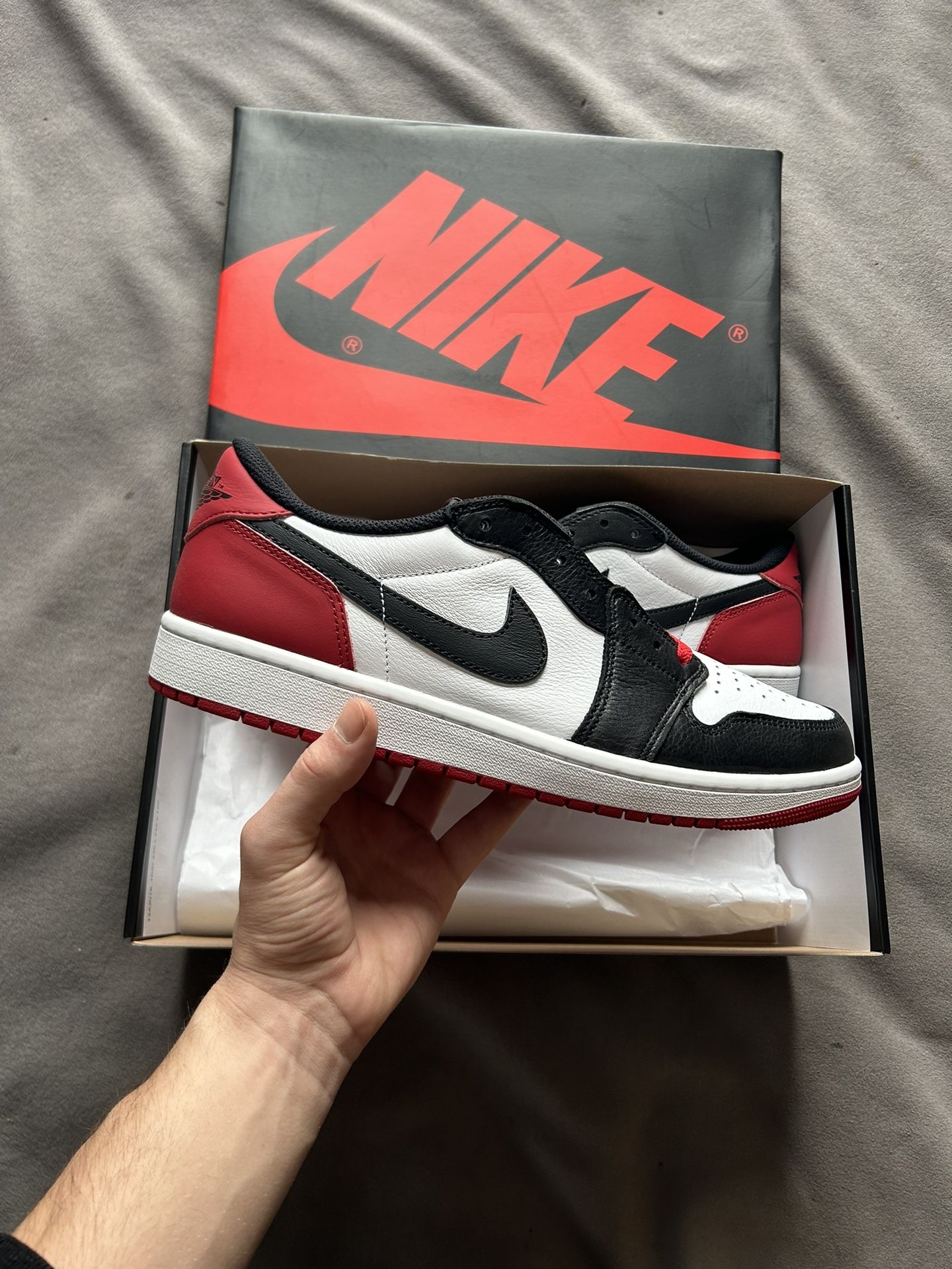 Black Toe Jordan 1 Low