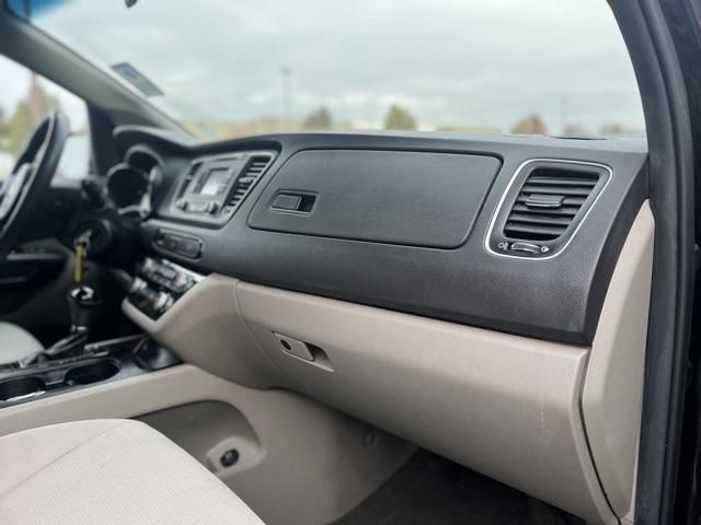 2016 Kia Sedona