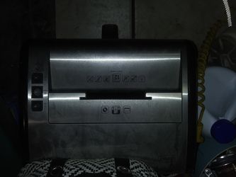 Staples Mailmate Comercial Shredder