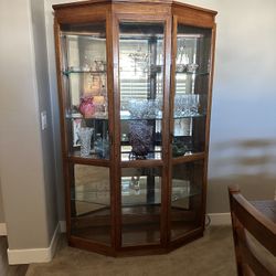 Antique Ethan Allen Curio Cabinet 