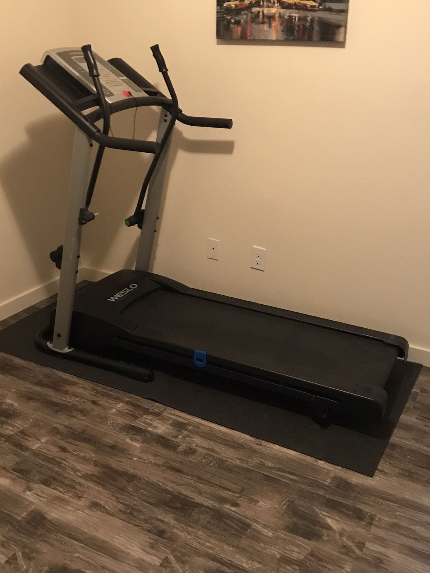 Weslo treadmill for sale - only used one month