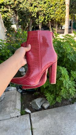 Women’s Shoes