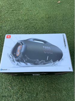 JBL boombox 4