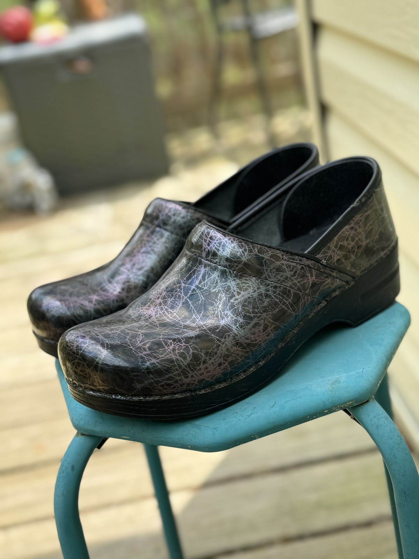 Dansko Shoes Patent Leather Lightning Marble Mule Clogs 43/W11