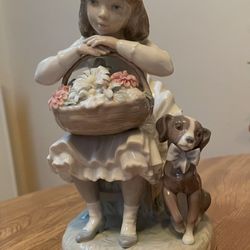 Lladro Girl With Flowers Figurine