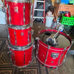Vintage Premier drum kit