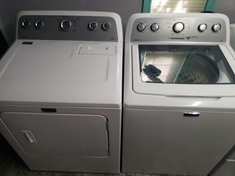 Great Working Super Capacity Maytag Washer And Dryer Set
