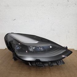 2020-2024 TESLA MODEL Y 3 HEADLIGHT RIGHT PASSENGER SIDE OEM 