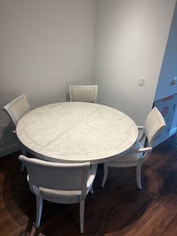 GREY ROUND TABLE