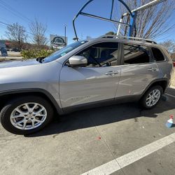 2017 Jeep Cherokee