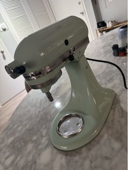 Kitchenaid Mixer 4.5 qt mixer